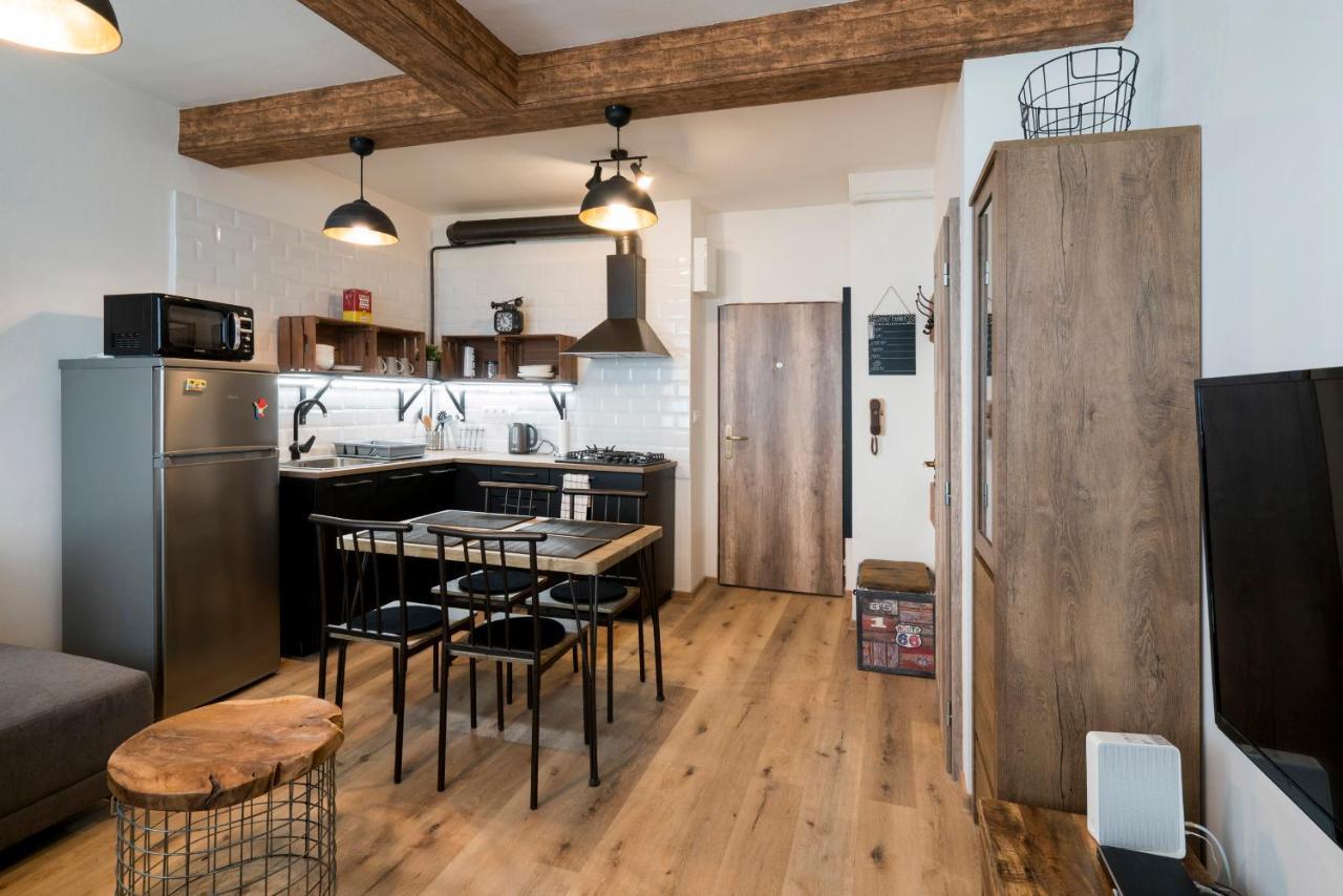 Stylish Centrally Located 1Br Apartment With Parking Μπρατισλάβα Εξωτερικό φωτογραφία