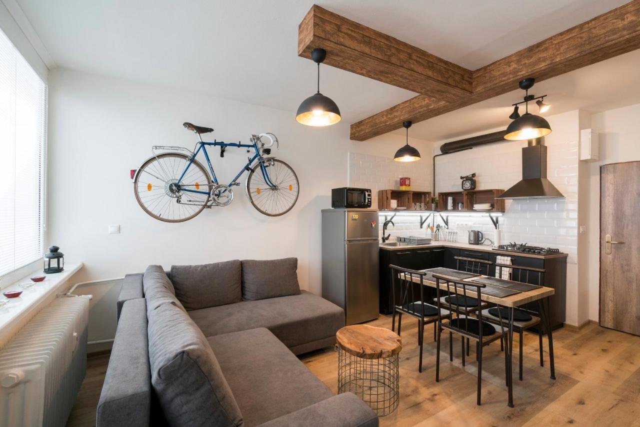 Stylish Centrally Located 1Br Apartment With Parking Μπρατισλάβα Εξωτερικό φωτογραφία